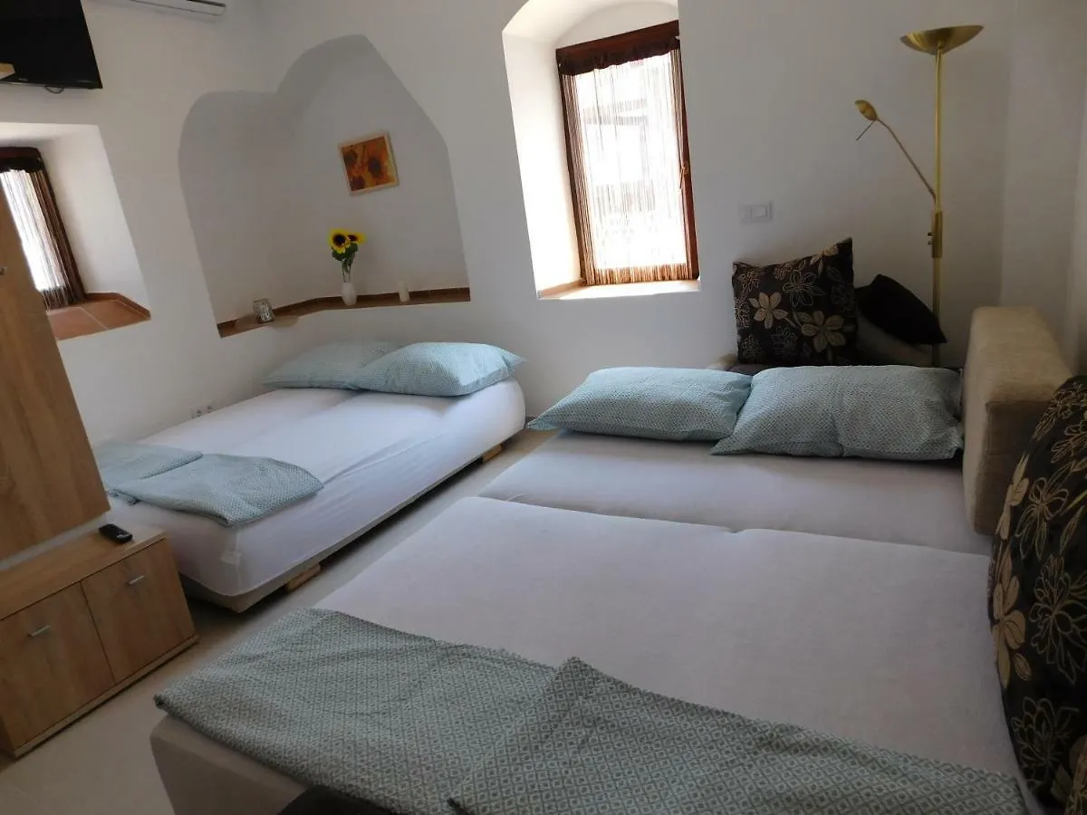 Apartment Suncokret Медулин 0*,